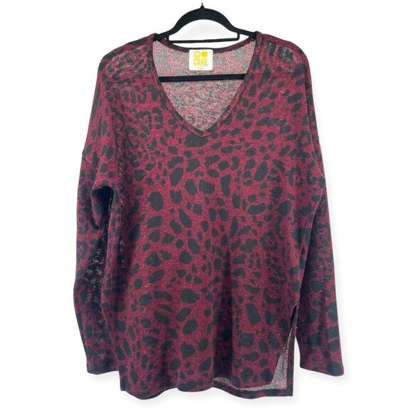 Peace Love Cake Women’s Red Black Leopard Print V-Neck Pullover Tunic Knit Top M - Picture 1 of 13